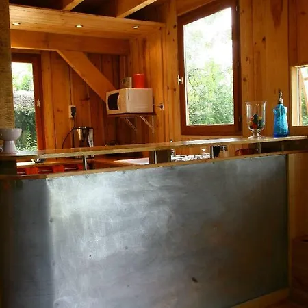 Domaine De La Queyrie